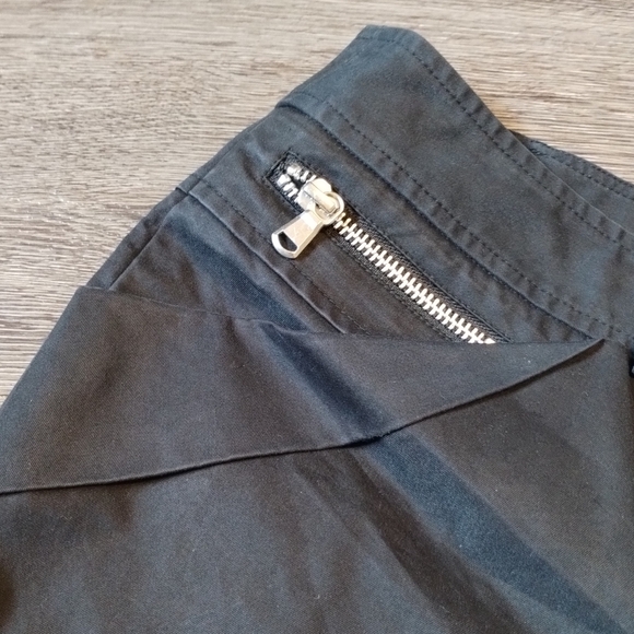 Girdear High Rise Shorts - Picture 2 of 5